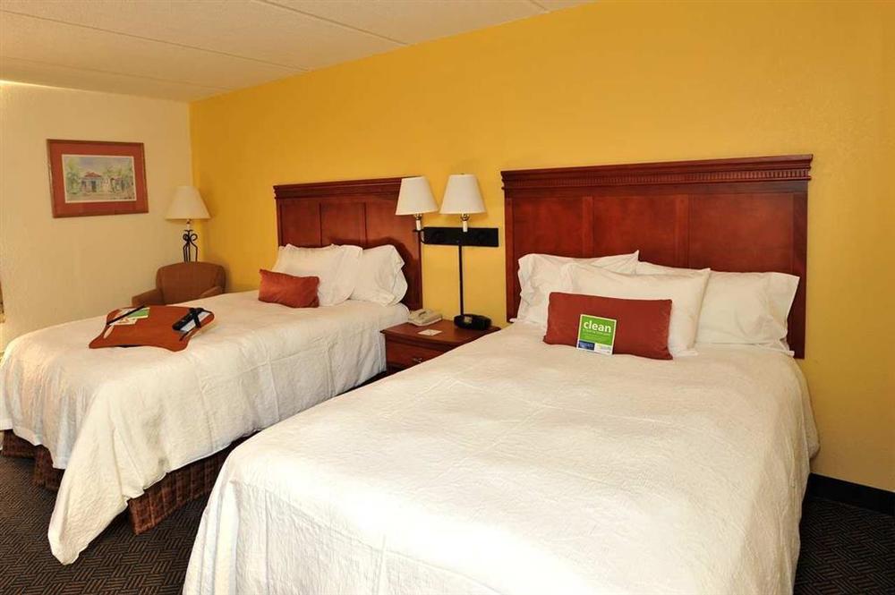 Hampton Inn Daytona/Ормънд Бийч Стая снимка